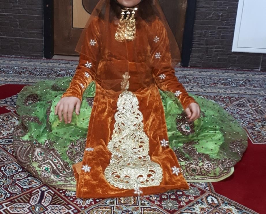 لباس محلی|لباس|شیراز, فرهنگ شهر|دیوار