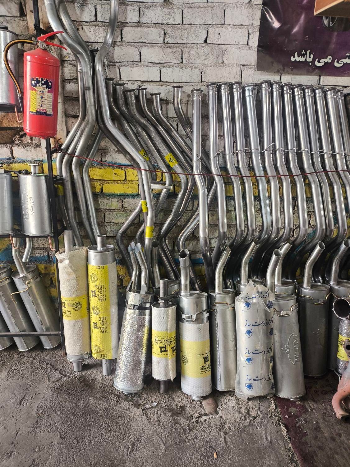 اگزوز بلوچی پژو پراید فابریکی اسپرت بنزی سنتر55|قطعات یدکی و لوازم جانبی|قم, شاد قلی|دیوار