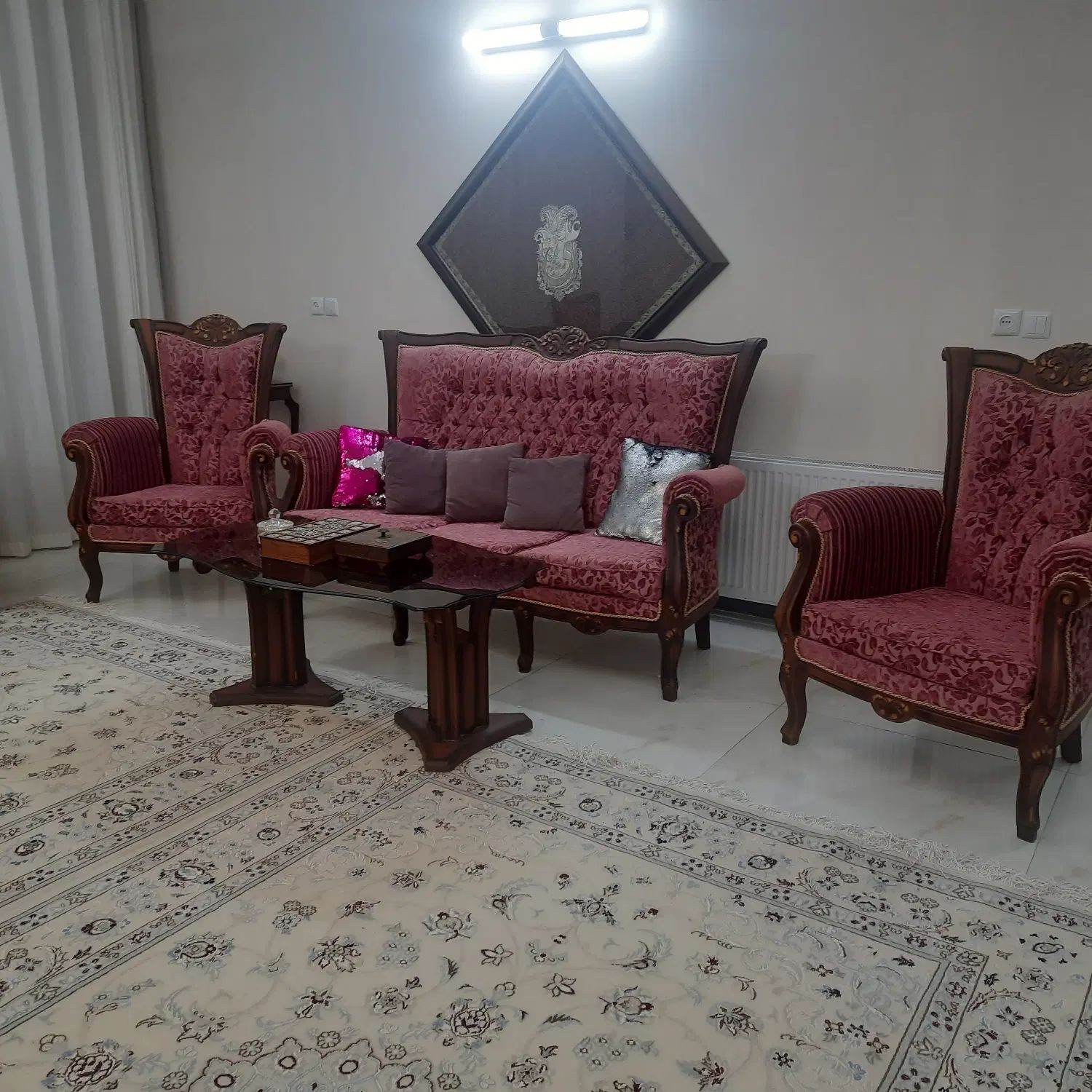 مبل و جلو مبلی|مبلمان خانگی و میز عسلی|اصفهان, گلزار|دیوار