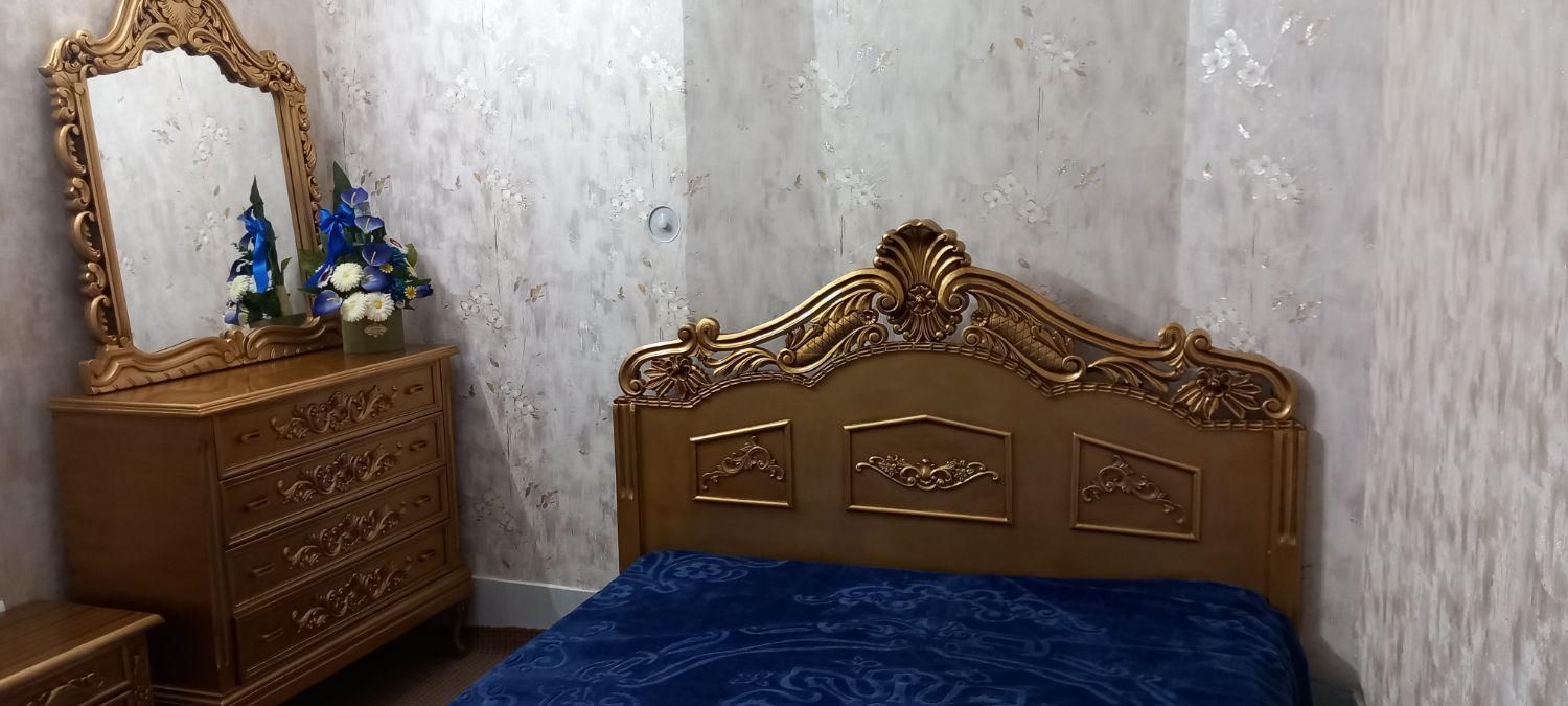 سرویس خواب دونفره سلطنتی|تخت و سرویس خواب|قوچان, |دیوار