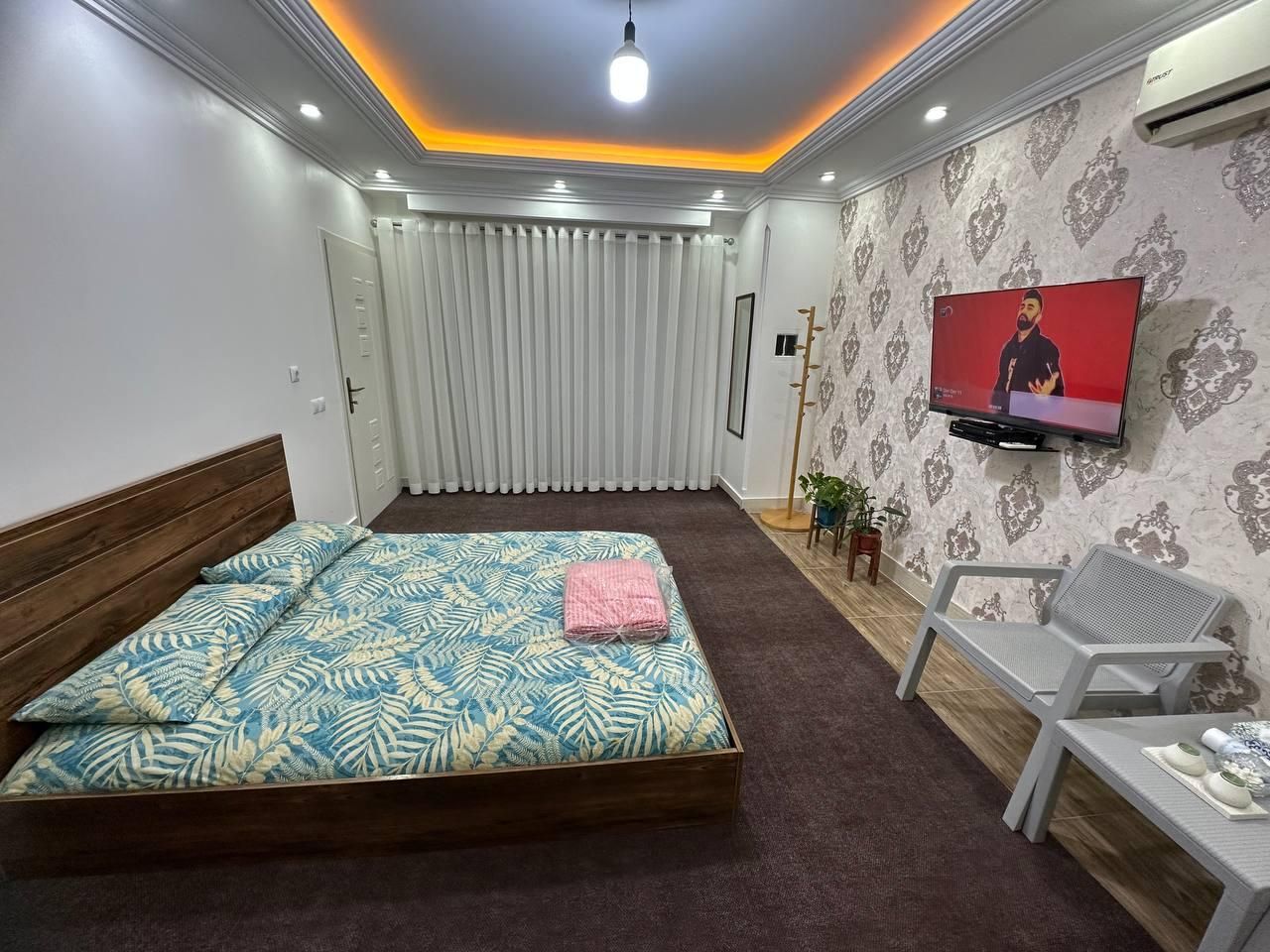 سوئیت نوساز و بسیار تمیز|اجارهٔ کوتاه‌مدت آپارتمان و سوئیت|قائم‌شهر, |دیوار