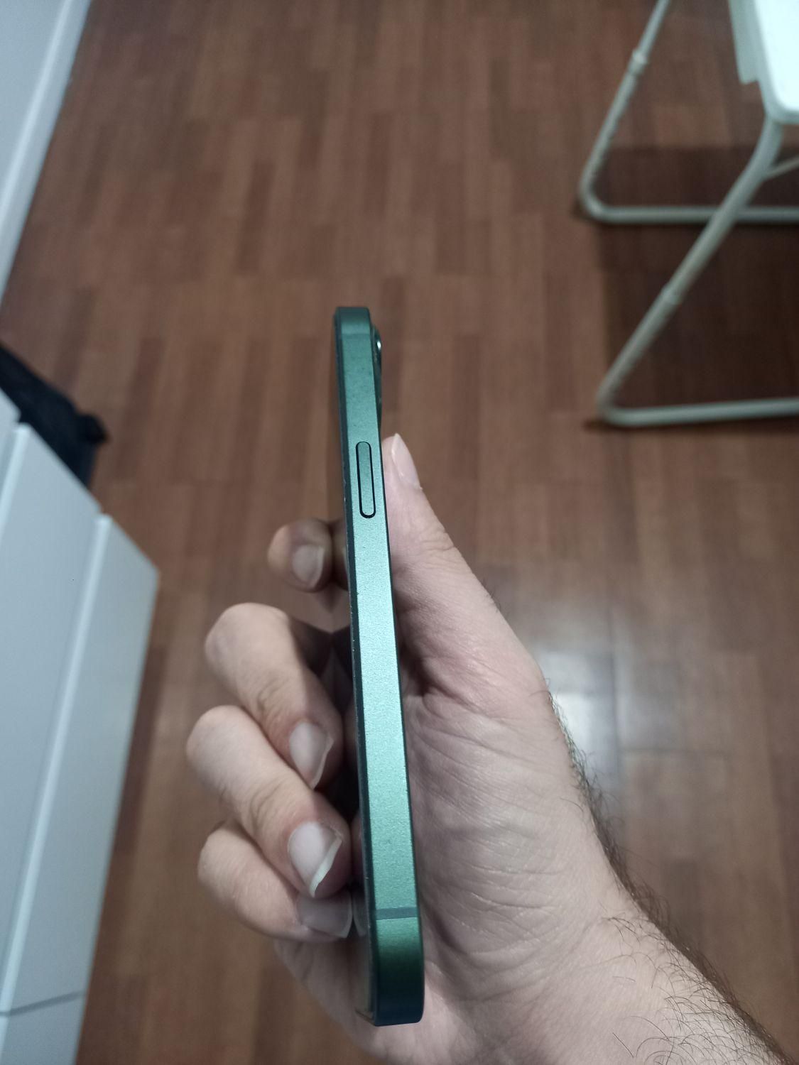 اپل iPhone 13 رنگ سبز با حافظهٔ ۱۲۸ گیگابایت|موبایل|تهران, زرگنده|دیوار
