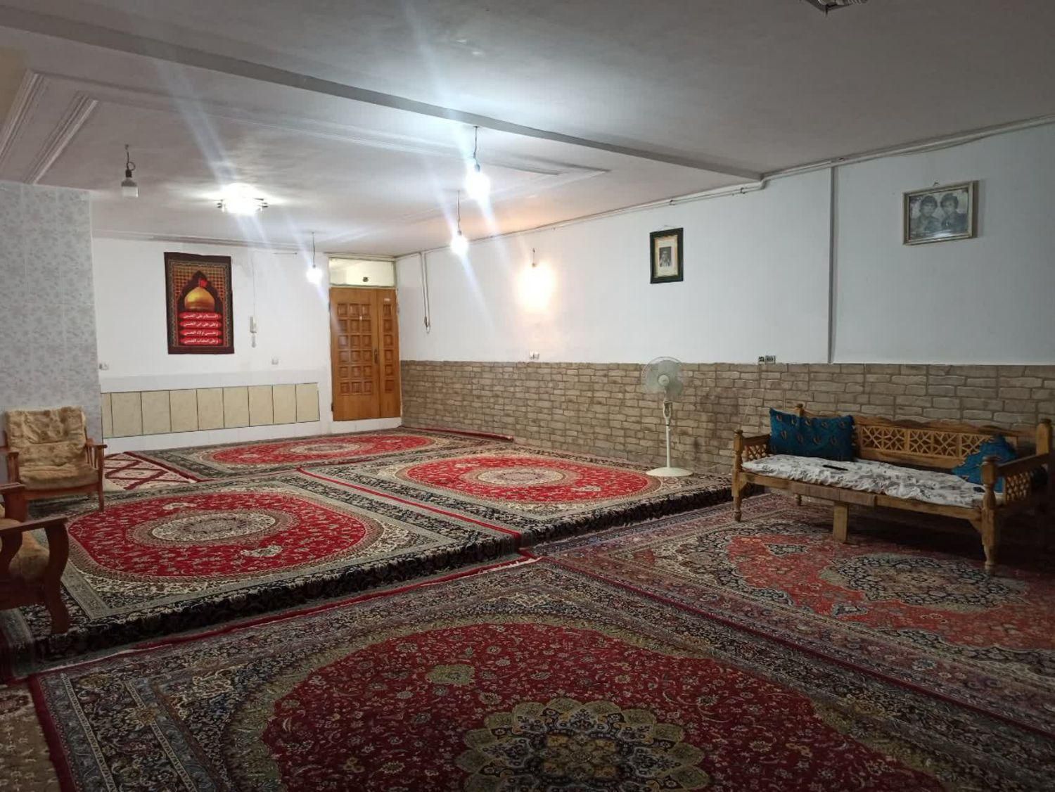 خانه مسافر ظرفیت ۱۰ نفر|اجارهٔ کوتاه‌مدت آپارتمان و سوئیت|سمیرم, |دیوار