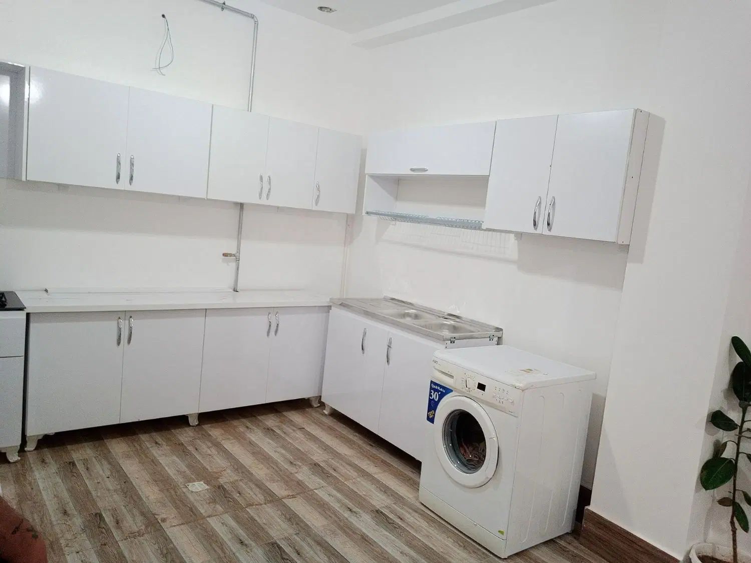 تولیدی کابینت اماده با نصب رایگان  مرکز ماییم|عمده‌فروشی|میاندوآب, |دیوار