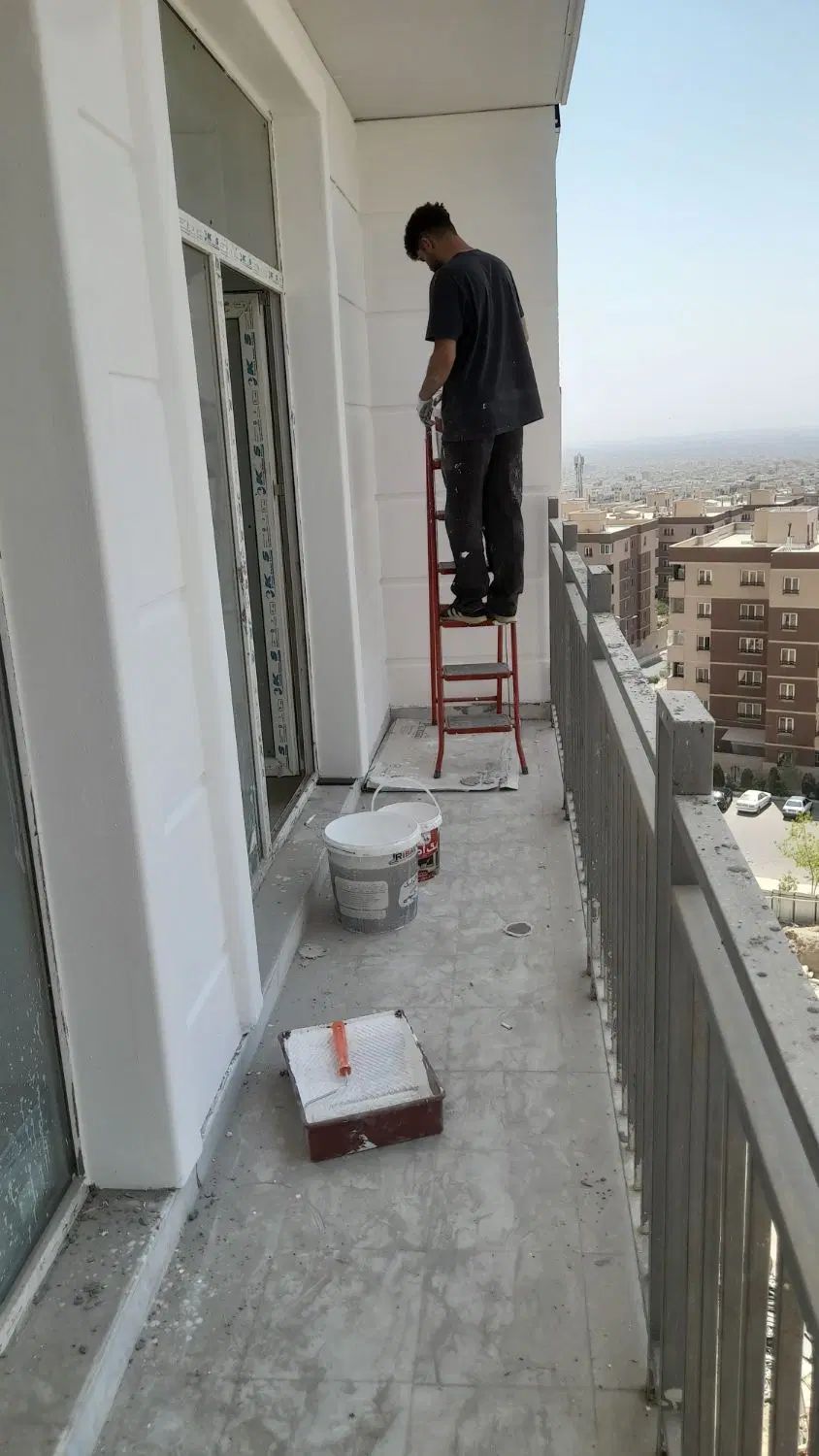 نیاز مند به کارگر برای نقاشی|استخدام معماری، عمران و ساختمانی|کرج, شهرک سپهر|دیوار