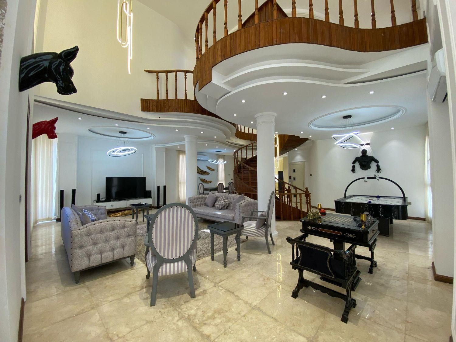 ویلایی 4خواب تریبلکس استخر دار|اجارهٔ کوتاهمدت ویلا و باغ|کیش, |دیوار