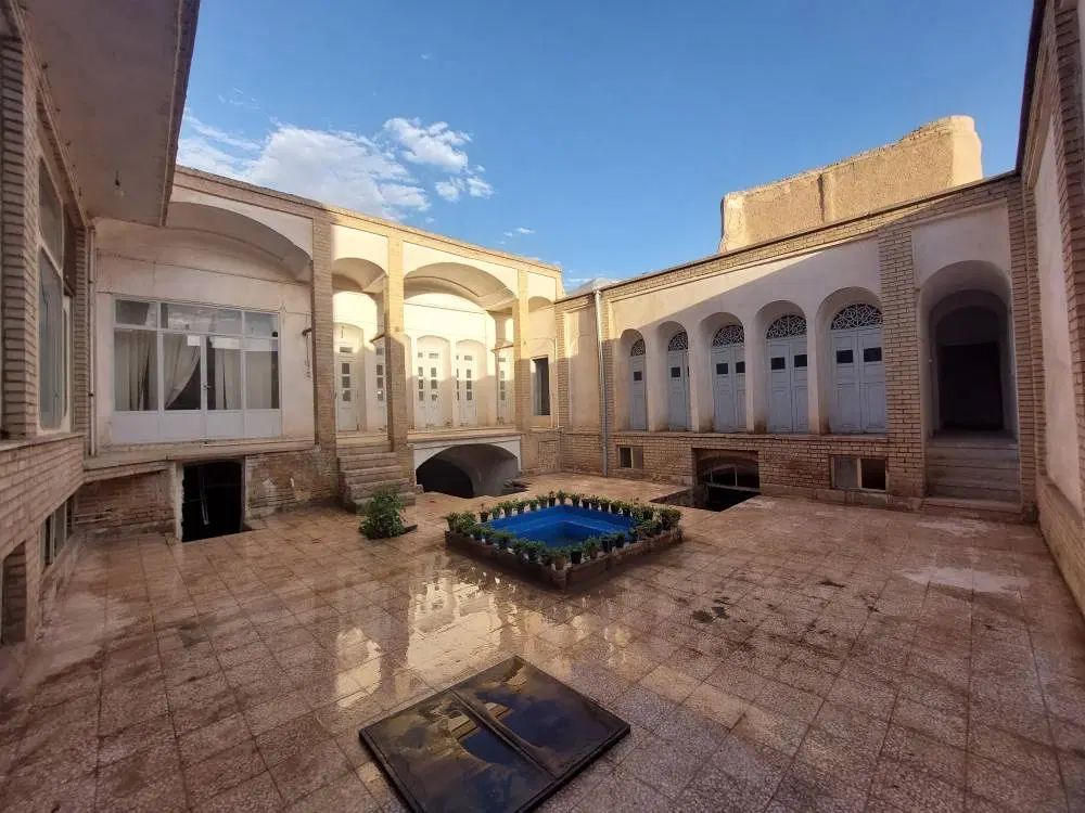 رهن و اجاره/عمارت قاجاری 480 متری کـاشـان /دربست|اجارهٔ خانه و ویلا|کاشان, پاقپان|دیوار