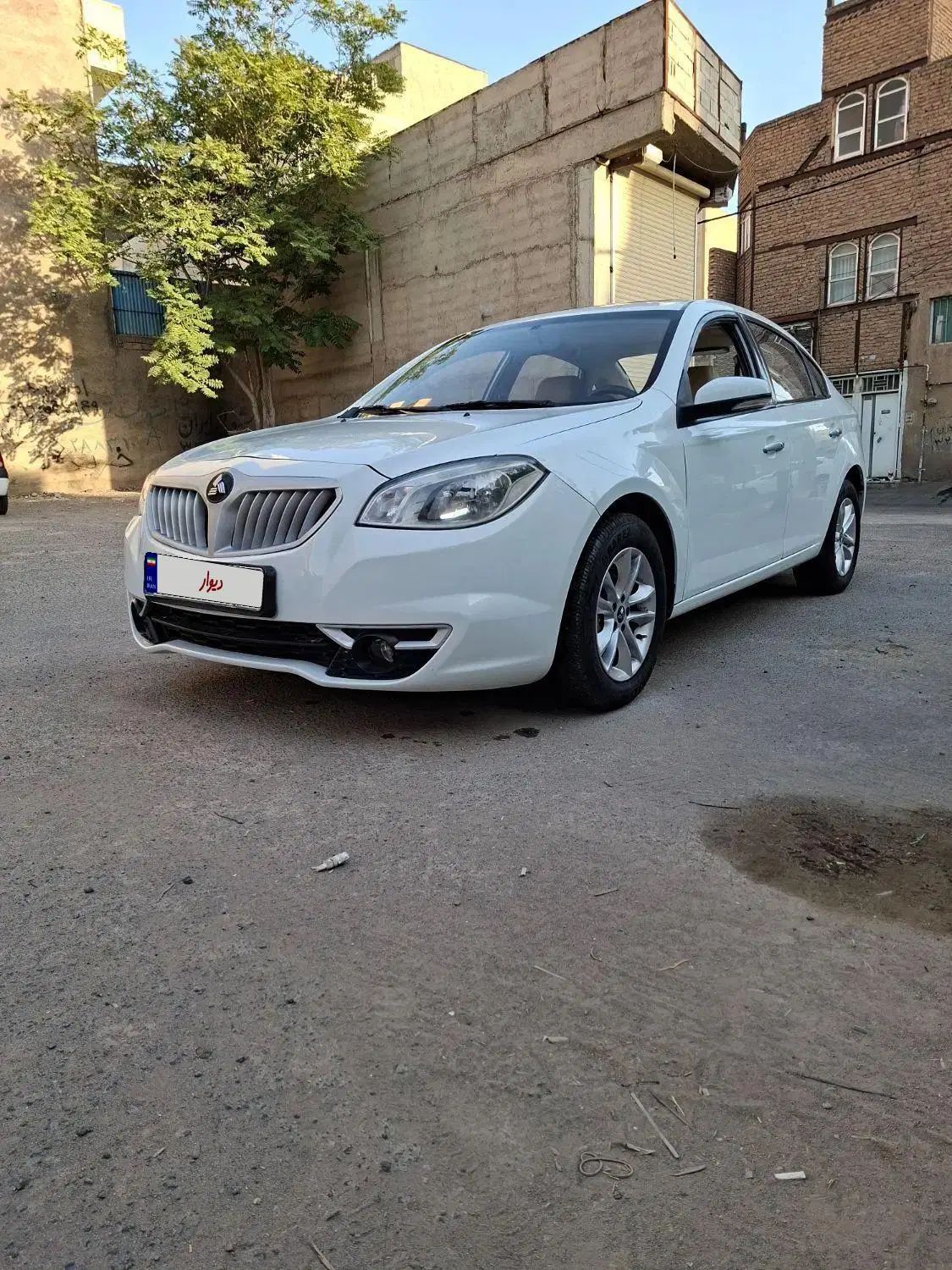 برلیانس H330 اتوماتیک 1500cc مدل ۱۳۹۶|خودرو سواری و وانت|تبریز, |دیوار