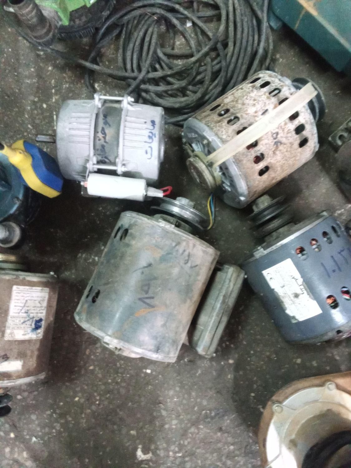 تعمیر پمپ آب. بالابرساختمانی.کولرابی|خدمات پیشه و مهارت|اصفهان, شاهزید|دیوار