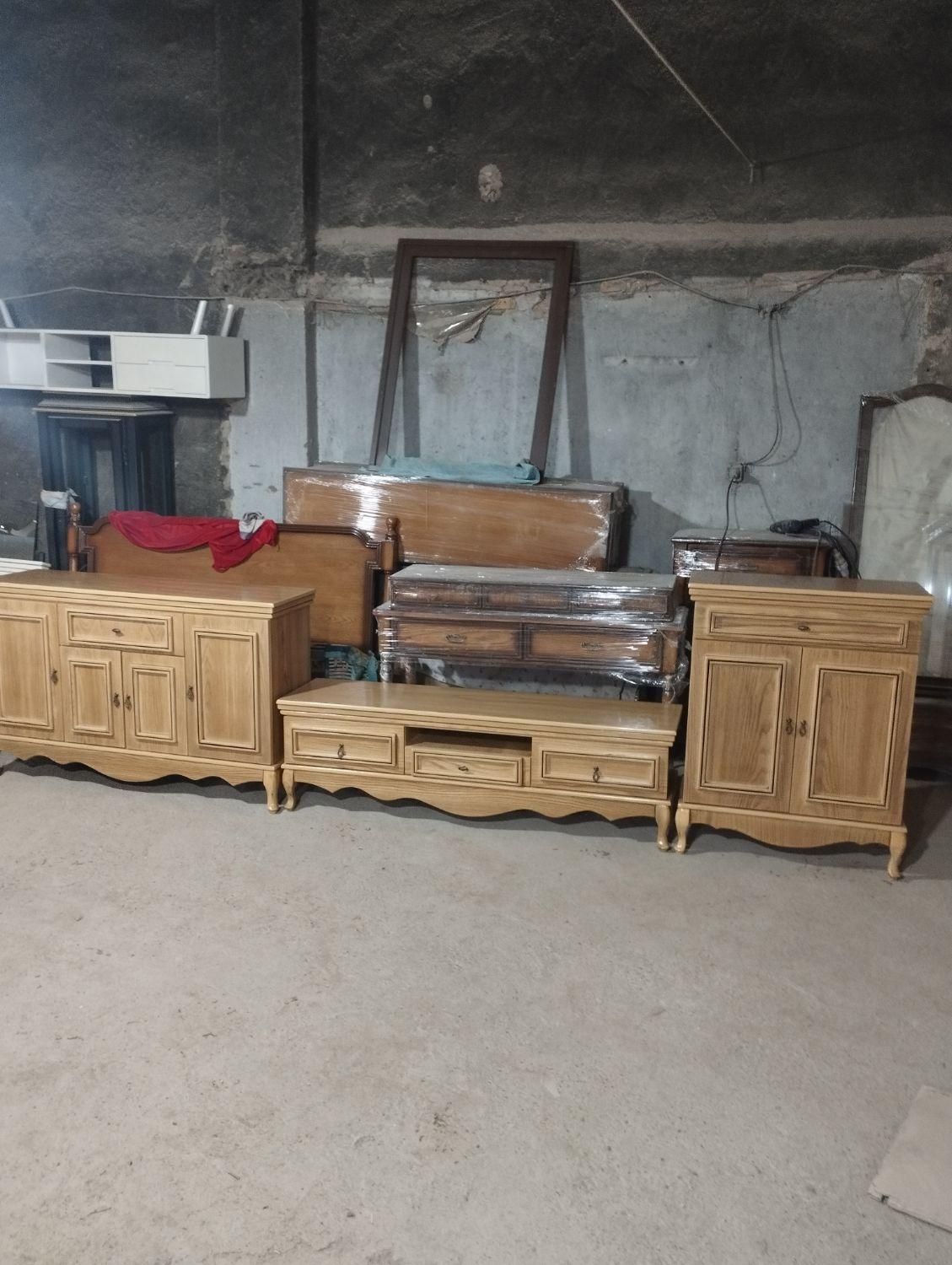 کنسول میز وجاکفشی چوبی|بوفه، ویترین، کنسول|مشهد, رسالت|دیوار