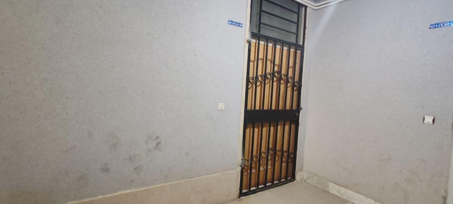 آپارتمان مرکز شهر|فروش آپارتمان|فولادشهر, B4|دیوار