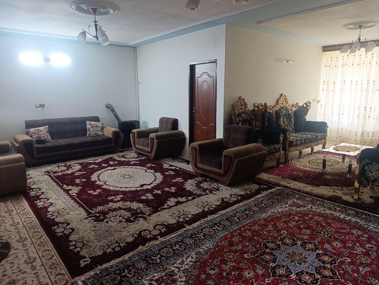 اجاره کوتاه مدت /خونه ویلایی /۳عدد/پارکینگ دارد|اجارهٔ کوتاه‌مدت آپارتمان و سوئیت|شیروان (خراسان), |دیوار