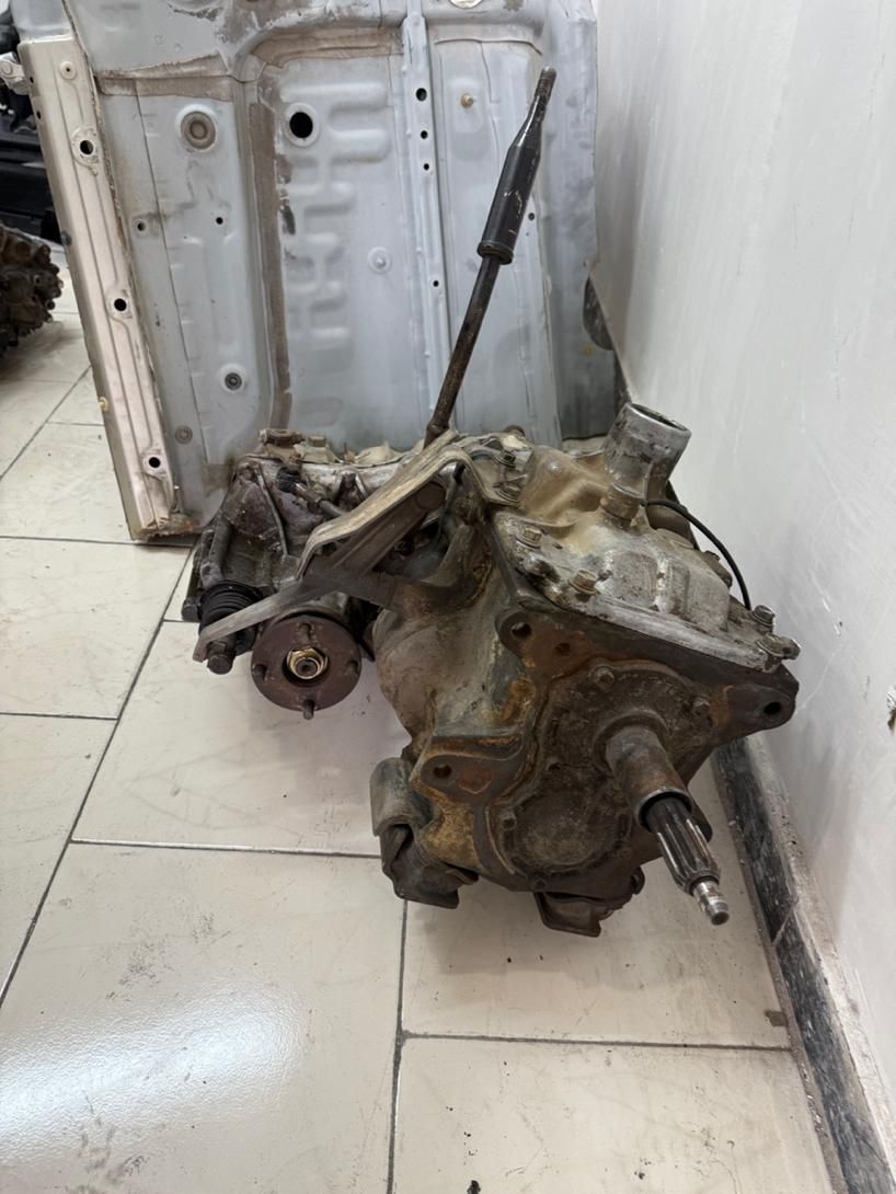 گیربکس و کمک گیربکس لندکروز ۳f|قطعات یدکی و لوازم جانبی|مشهد, کوشش|دیوار