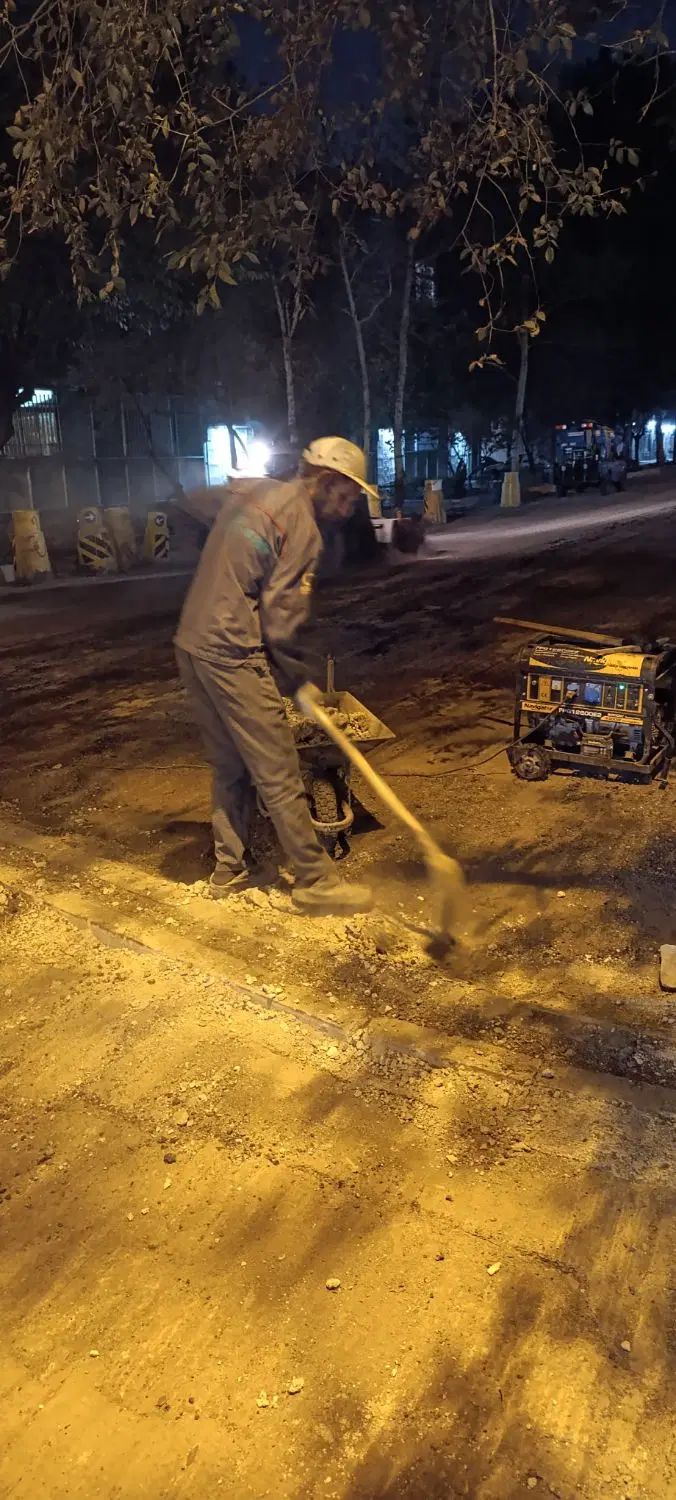 کارگر ساده ساختمانی نیازمندیم|استخدام معماری، عمران و ساختمانی|تهران, سبلان (لشگر)|دیوار