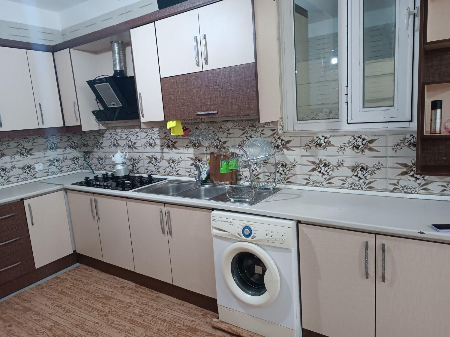 سویت تمیز بالاتر از میدان انقلاب|اجارهٔ کوتاهمدت آپارتمان و سوئیت|ایلام, |دیوار