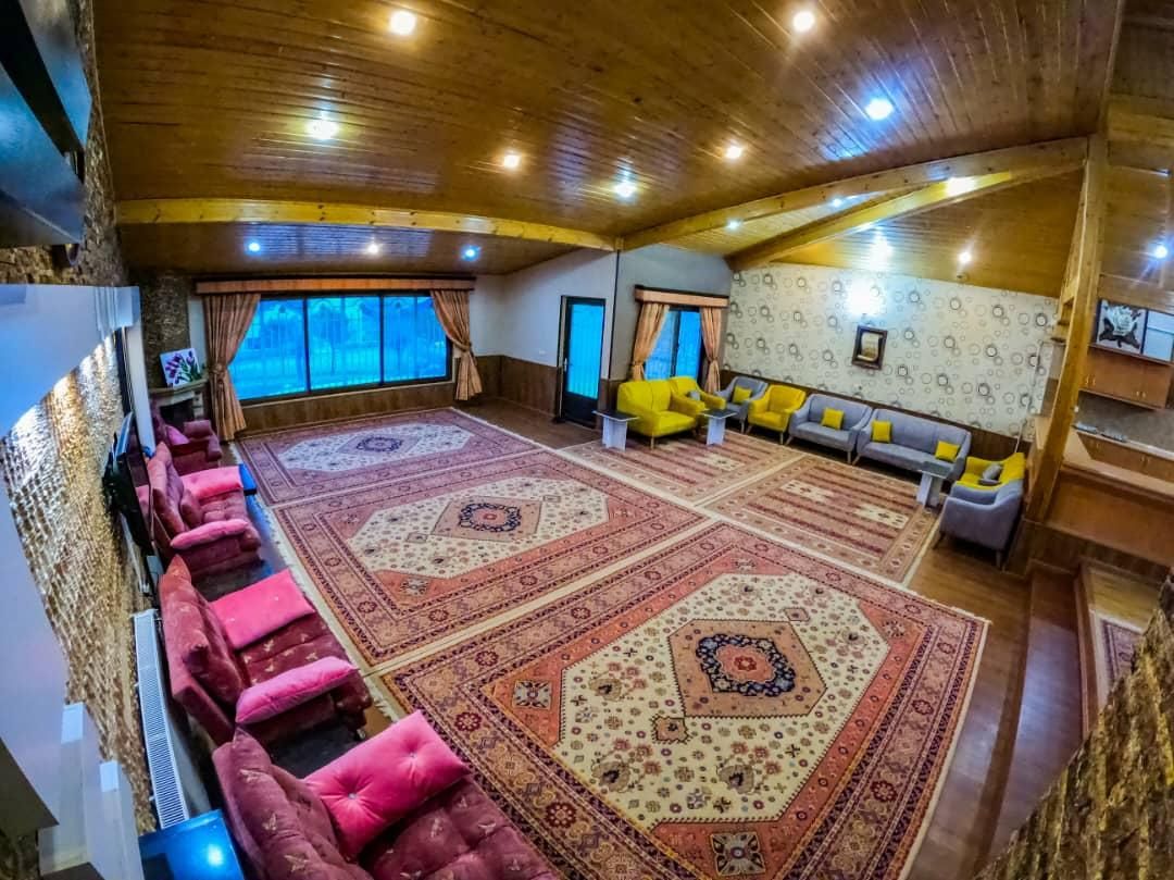 اجاره ویلا در دهکده تفریحی زایندهرود چادگان|اجارهٔ کوتاهمدت ویلا و باغ|اصفهان, شاهزاده ابراهیم|دیوار