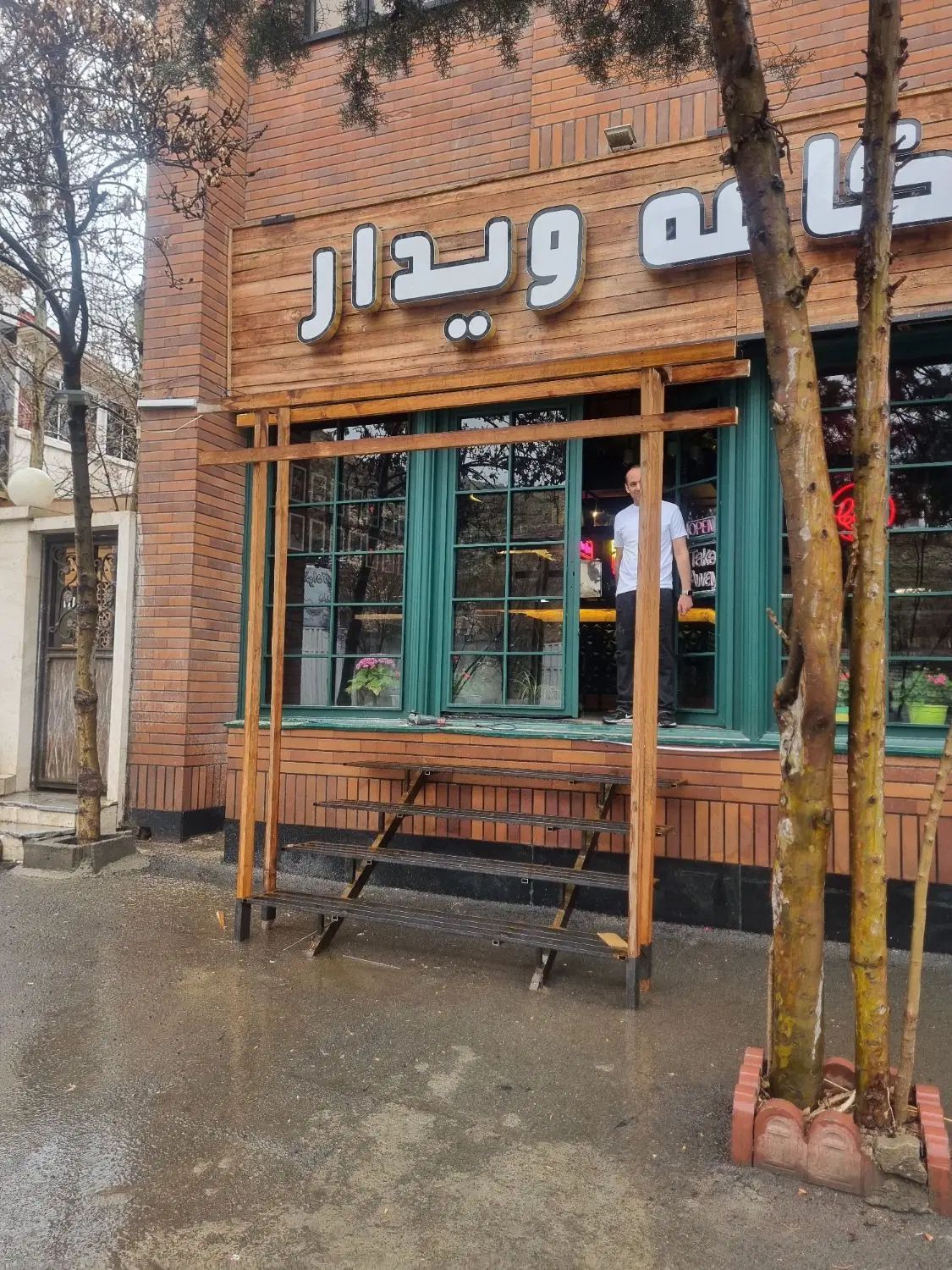 کارگر ساده جهت کافه رستوران|استخدام خدمات فروشگاه و رستوران|کرج, آتشگاه|دیوار
