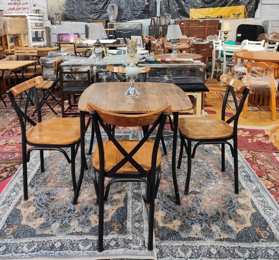 میز و صندلی غذاخوری فلزی مدل لهستانی|میز و صندلی غذاخوری|شیراز, وزیرآباد|دیوار