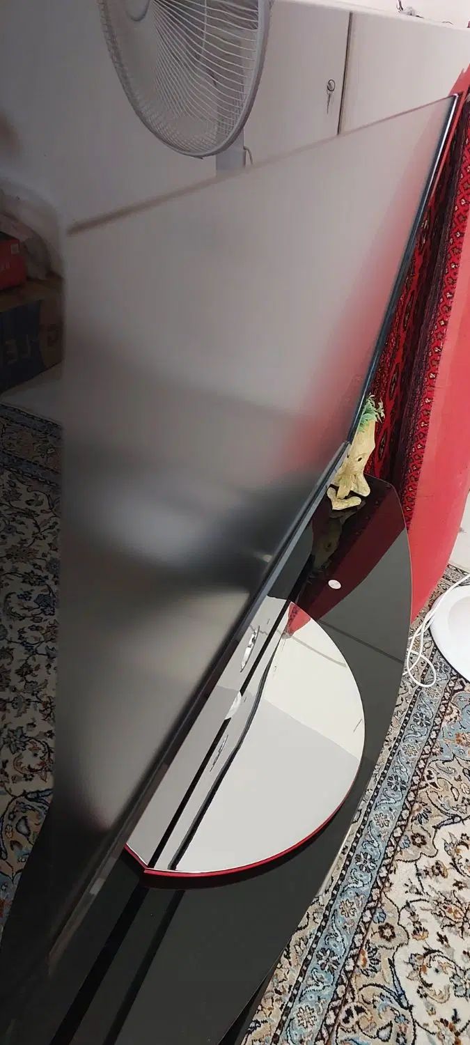 میز تلویزیون کاملا نو به همراه تلویزیون ۳۲اینچ|میز تلویزیون|کرج, شهرک مترو|دیوار