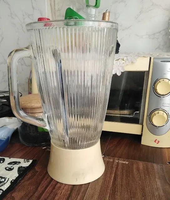 پارچ شیشه ای آب‌میوه گیری|آبمیوه‌گیر و آب‌مرکبات‌گیر|کرج, گوهردشت|دیوار