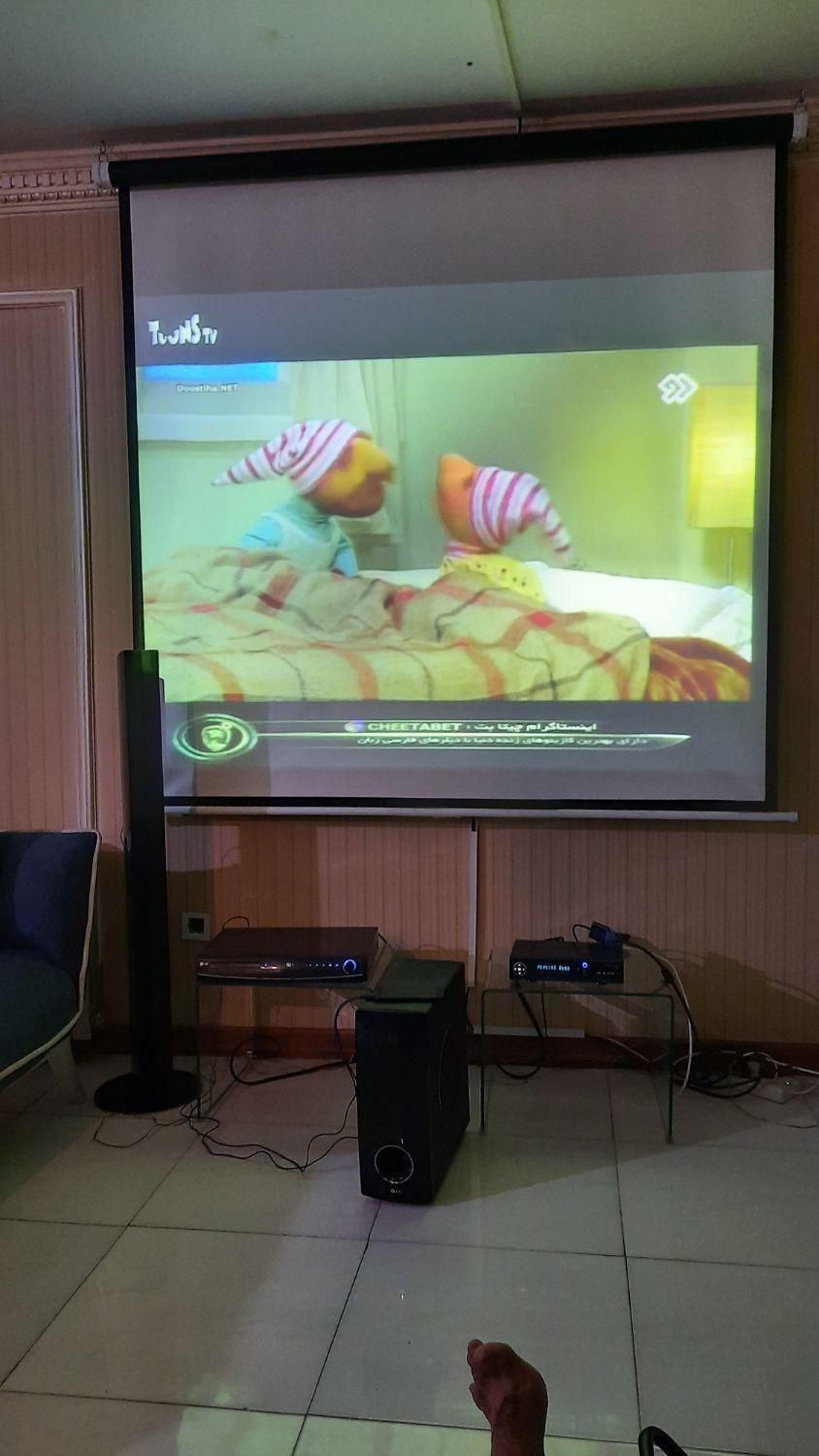 ویدیو پروژکتور HDMI فول پورت با کیفیت|تلویزیون و پروژکتور|سپیدان, |دیوار