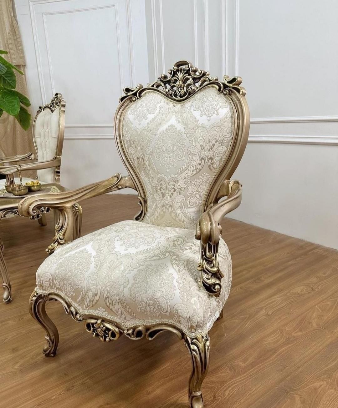 خرید مبل کلاسیک گالری مبل ایران با یک فقره چک|مبلمان خانگی و میز عسلی|اهواز, گلستان|دیوار