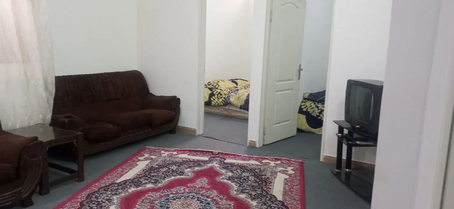 اپارتمان دو خواب با پارکینگ واسانسور|اجارهٔ کوتاه‌مدت آپارتمان و سوئیت|مشهد, جلالیه|دیوار