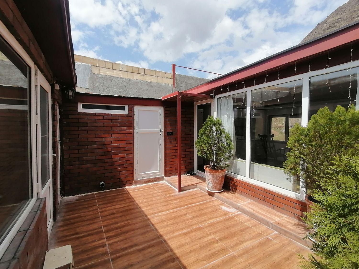 اجاره سوییت خوش منظره داخل شهر|اجارهٔ کوتاه‌مدت آپارتمان و سوئیت|خرم‌آباد, |دیوار