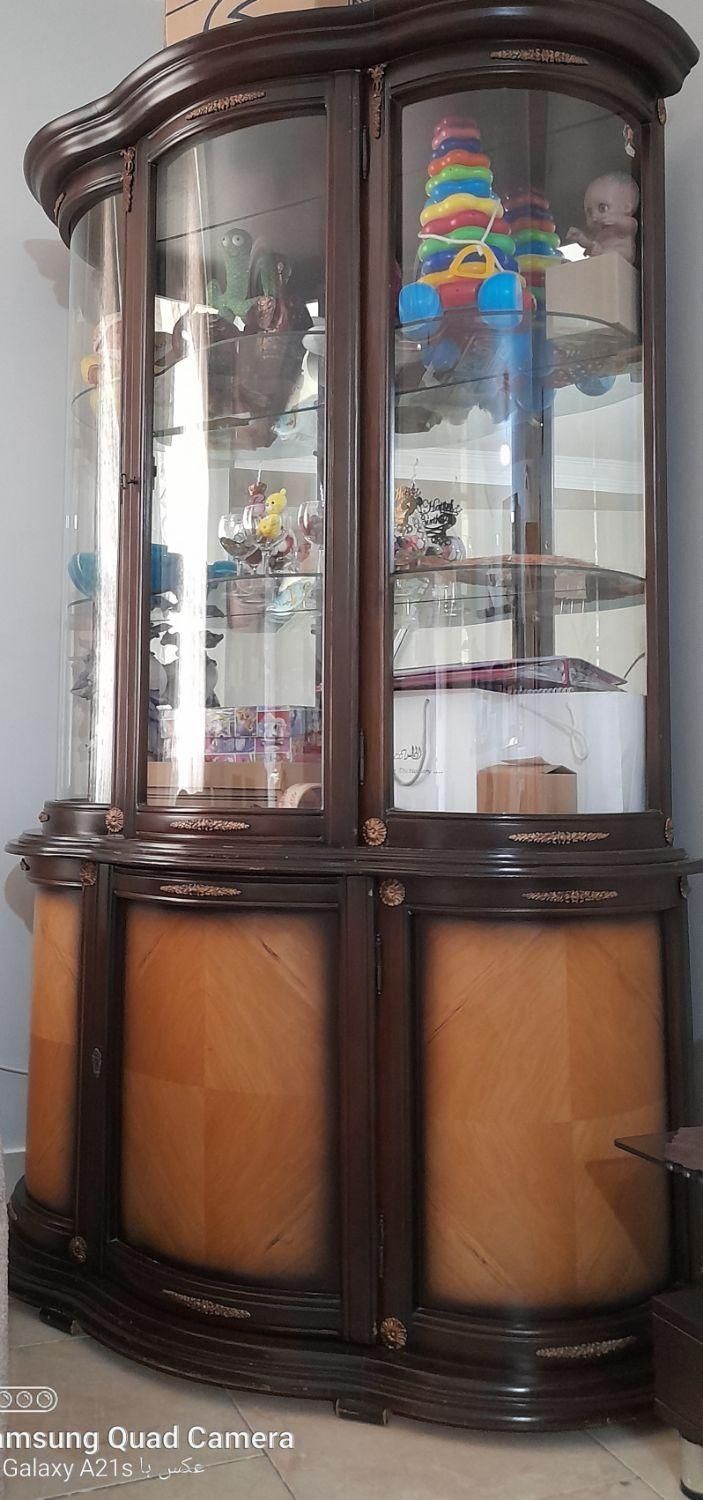 ی سری وسایل منزل به خاطر نبودن جا به فروش میرسد..|بوفه، ویترین، کنسول|بومهن, |دیوار