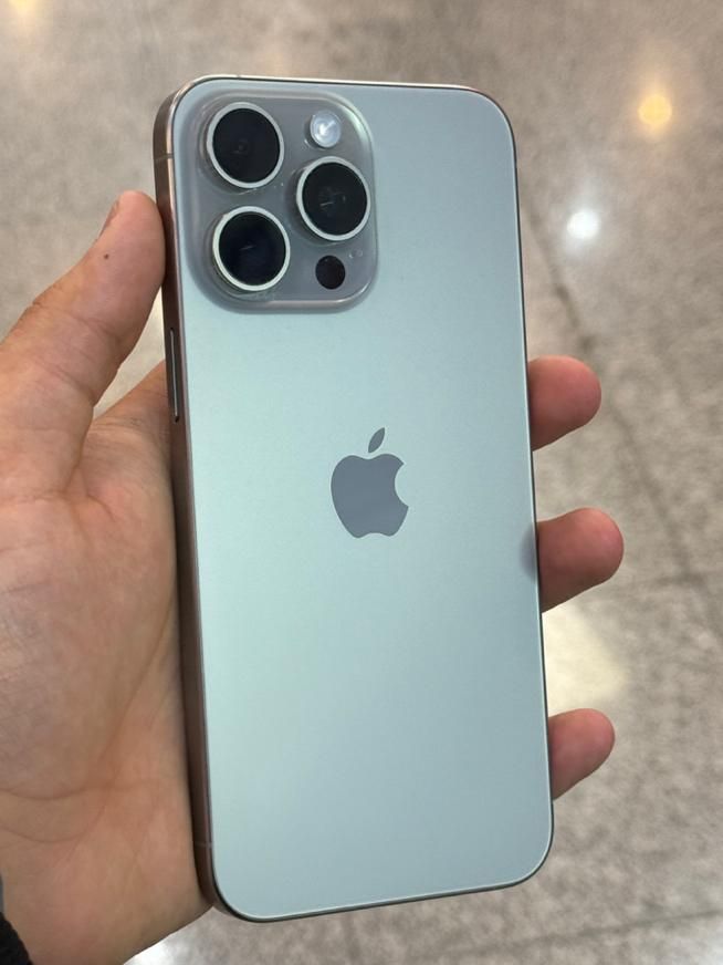 اپل iPhone 15 Pro Max با حافظهٔ ۲۵۶ گیگابایت|موبایل|شیراز, زند|دیوار