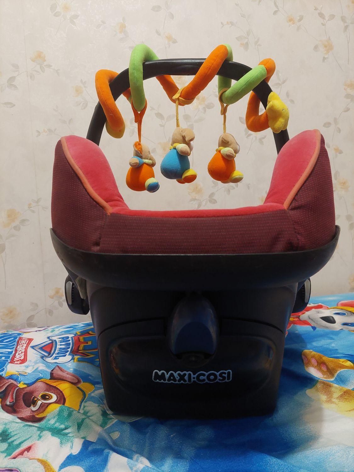 کریر مکسی کوزی اصل هلند همراه با اویز|کالسکه و لوازم جانبی|لاهیجان, مهرگان|دیوار