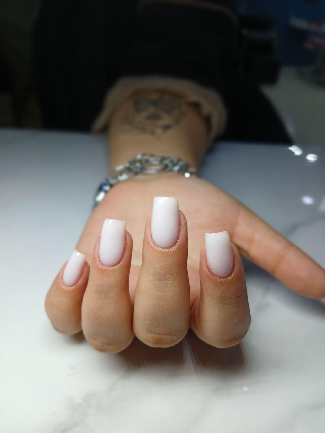 تخفیف ویژه خدمات ناخن با بهترین کیفیت|خدمات آرایشگری و زیبایی|اصفهان, مسجد مصلی|دیوار