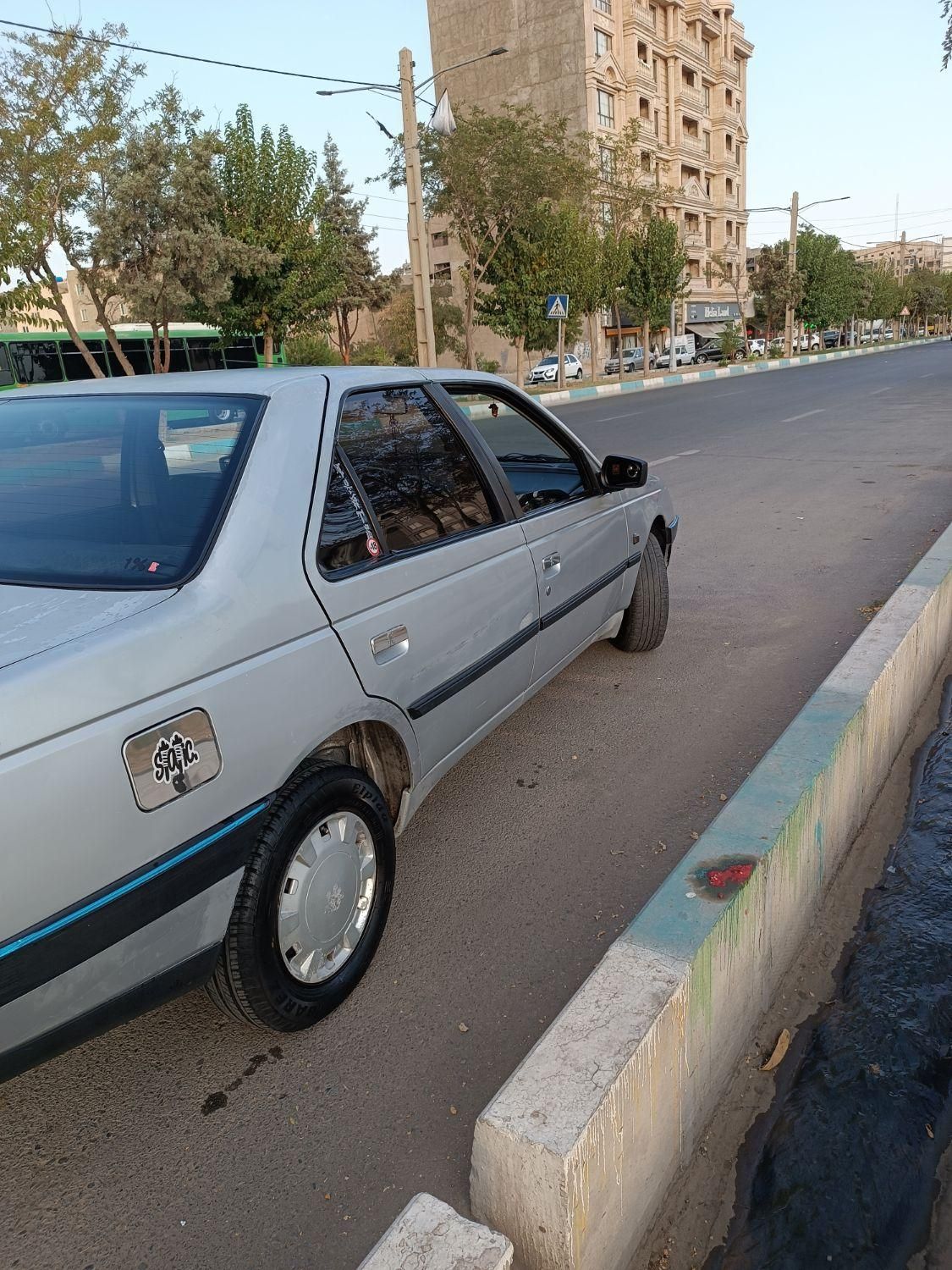 پژو 405 GLi - دوگانه سوز CNG، مدل ۱۳۸۶|خودرو سواری و وانت|اسلام‌شهر, |دیوار