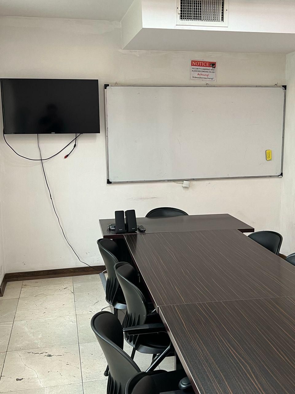 اجاره کلاس آموزشی. ازادگان.|اجارهٔ کوتاهمدت دفتر کار و فضای آموزشی|کرج, عظیمیه|دیوار