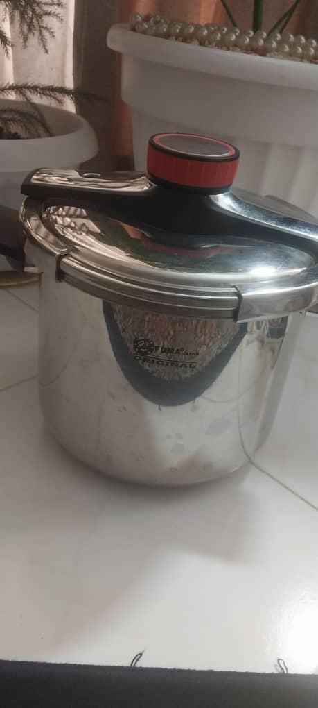 زودپز ژاپنی اصل چند بار استفاده شده دوتا قاب داره|ظروف پخت‌وپز|تهران, آبشار تهران (دریاچه)|دیوار