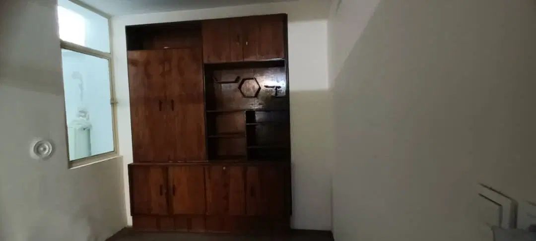 حیاط100متری نارمک میدان 86 1از2ط اول|اجارهٔ آپارتمان|تهران, زرکش|دیوار