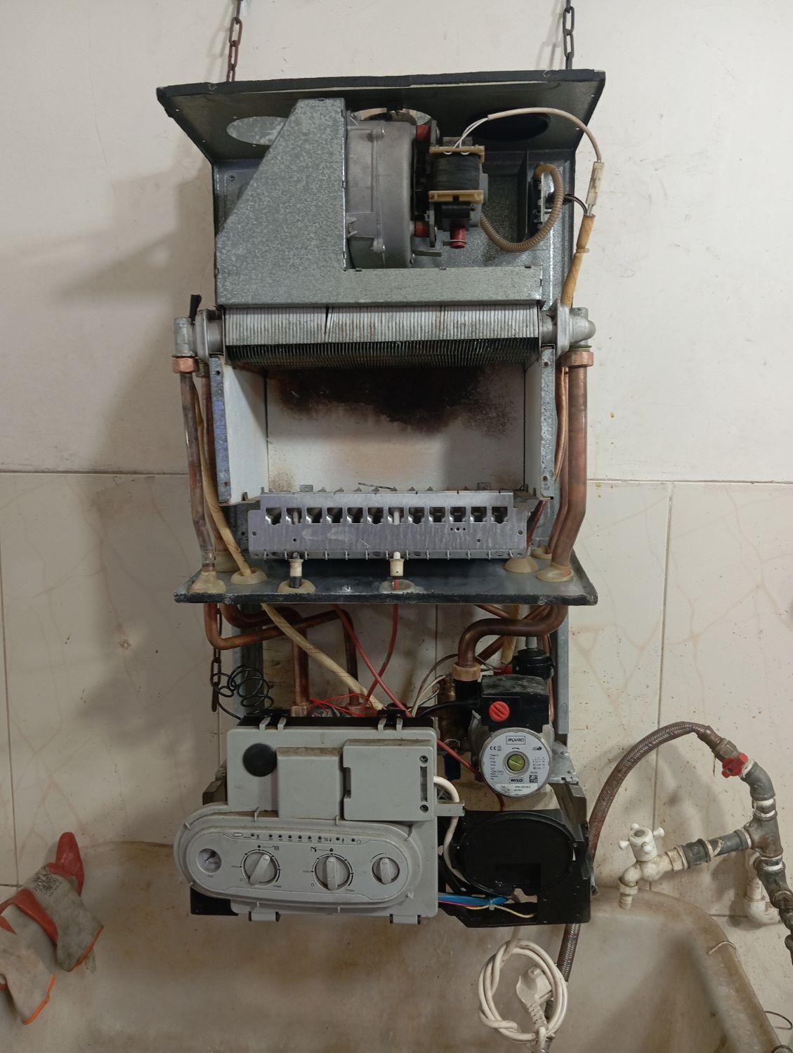 خدمات ـپکیج ـ ابگرمکن ـ شوفاژ ـ رادیاتور|آبگرمکن، پکیج، شوفاژ|قرچک, شهرک طلائیه|دیوار