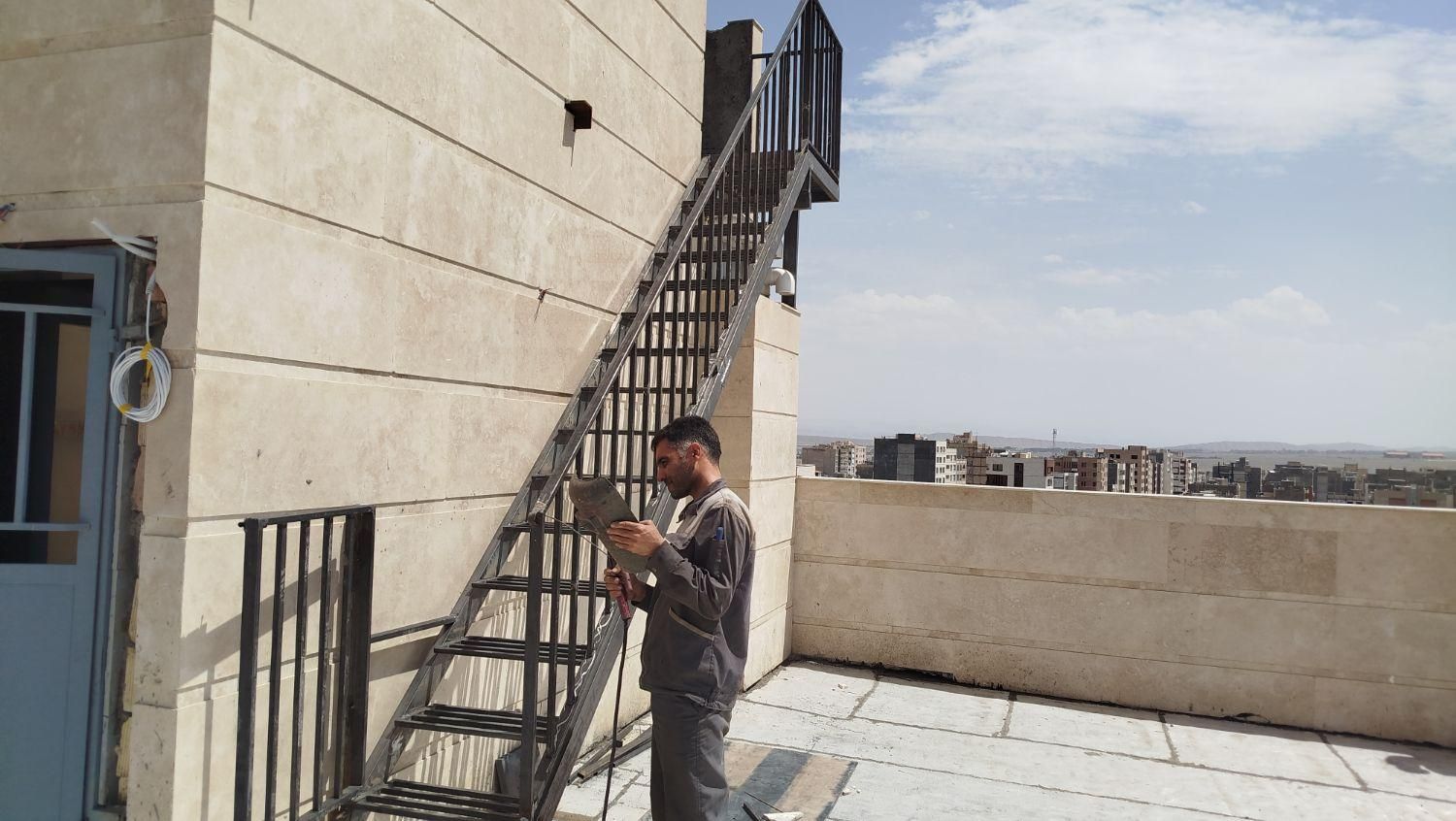 جوشکاری سیار نرده پله تعمیر درب پنجره.|خدمات پیشه و مهارت|بیرجند, |دیوار