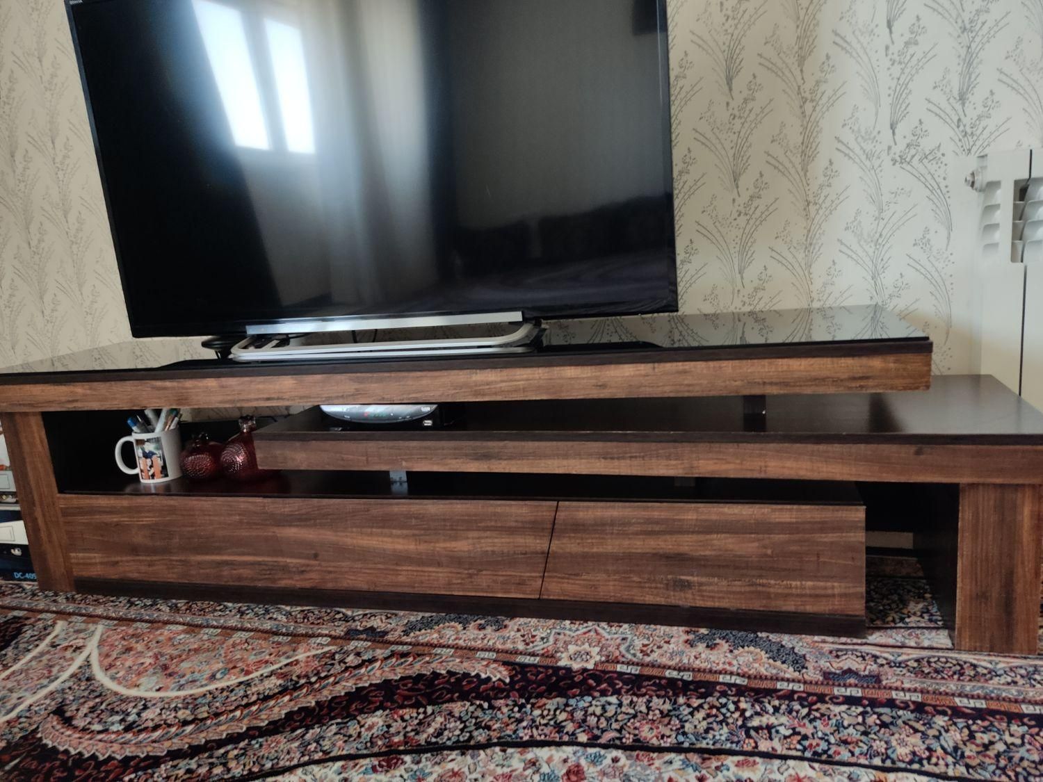 میزتلوزیون وجاکفشی روی هم۳۷۰۰|جاکفشی، کمد، دراور|شیراز, دشت چنار|دیوار