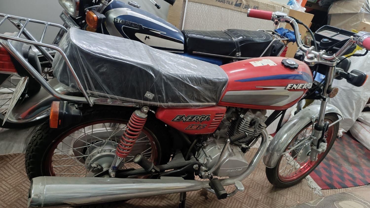 انرژی CG125استارتی کاربراتوری صفر کیلومتر خشک 89|موتورسیکلت|کاشان, رجایی|دیوار