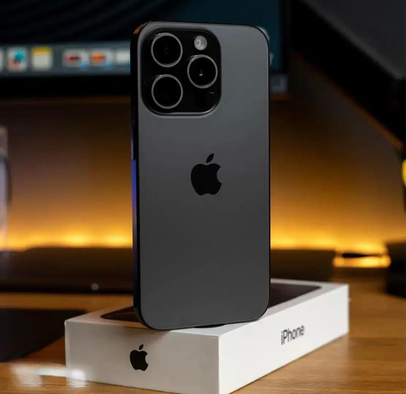 اپل iPhone 15 Pro Max با حافظهٔ ۲۵۶ گیگابایت|موبایل|رشت, گلسار|دیوار