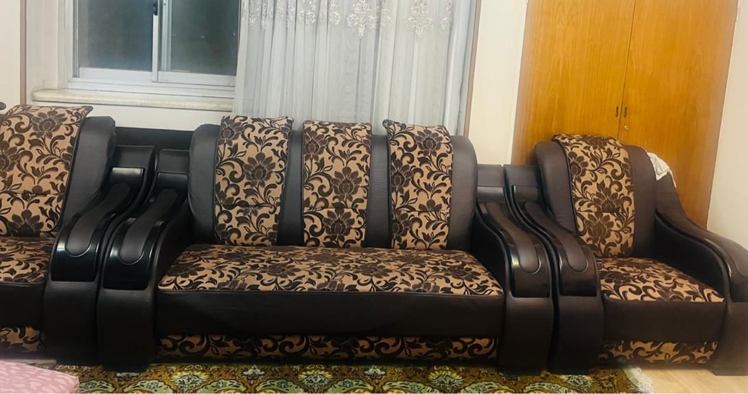 مبلمان ۷ نفره چرم و پارچه  در حد نو|مبلمان خانگی و میز عسلی|شیراز, پارک آزادی|دیوار