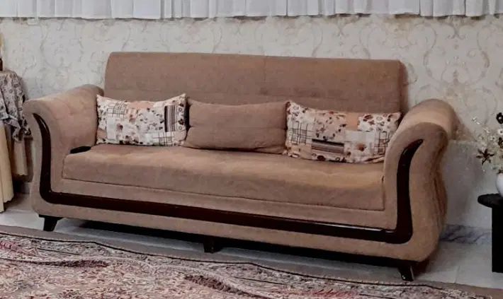 مبل راحتی میزنهارخوری عسلی آینه شمعدان گنجه سرخ کن|مبلمان خانگی و میز عسلی|مشهد, رستگار|دیوار
