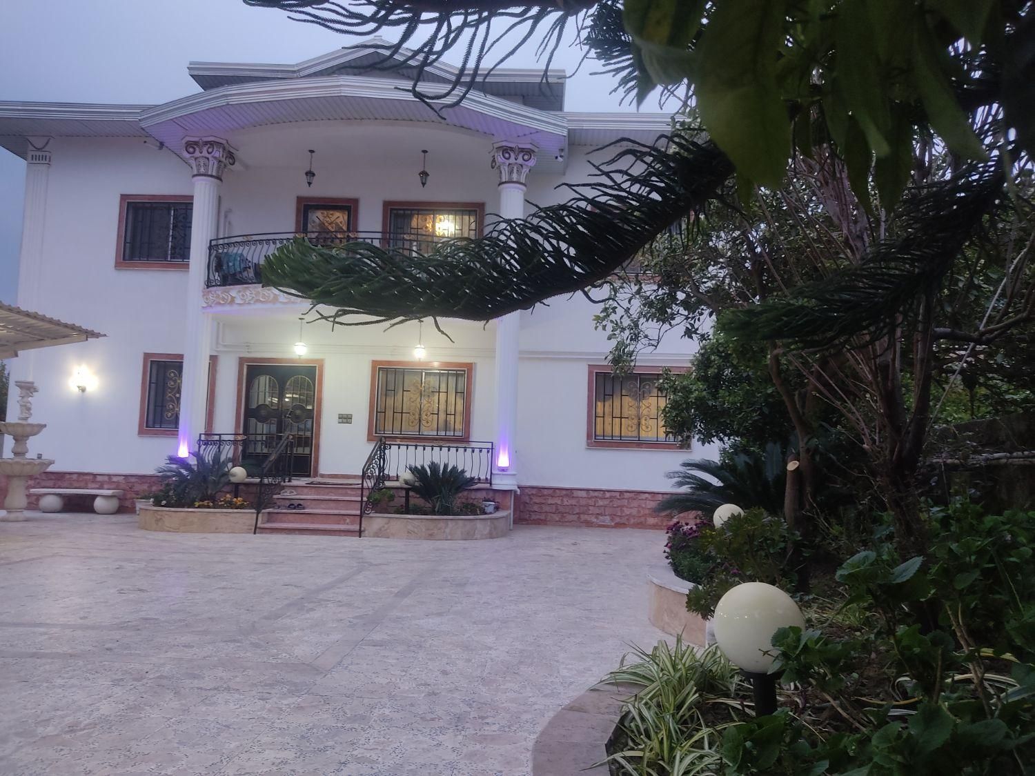 ویلادوخوابه فوقالعاده تمیزمرکزشهر ونزدیک به دریا|اجارهٔ کوتاهمدت ویلا و باغ|رامسر, |دیوار