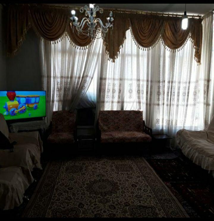 منزل ویلایی دو طبقه خیابان انقلاب|فروش خانه و ویلا|قم, چهار مردان|دیوار