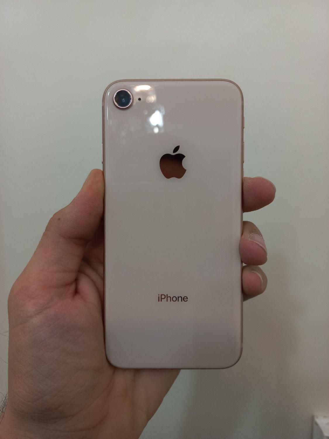 اپل iPhone 8 فروش فوری|موبایل|تهران, سلسبیل جنوبی|دیوار