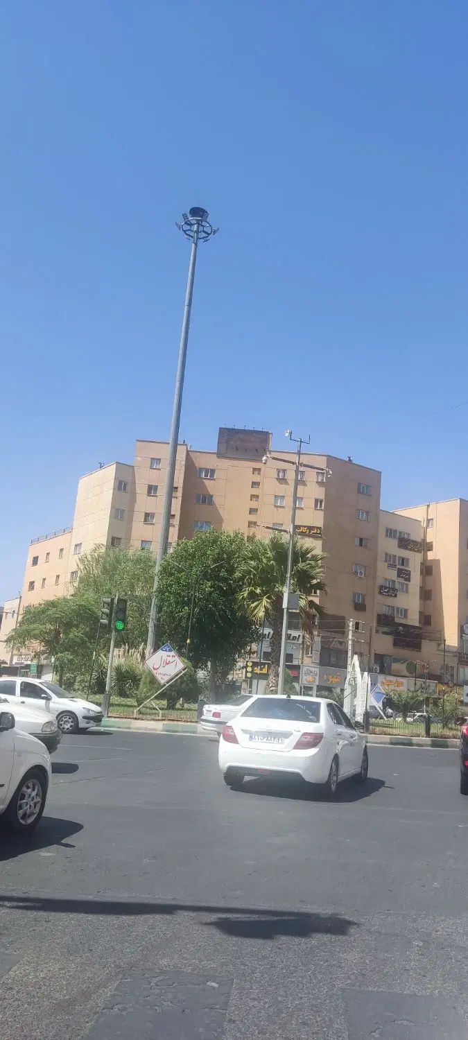 72 متر با ۵۰ متر تراس رو به میدان استقلال پرند|اجارهٔ آپارتمان|پرند, فاز ۲|دیوار