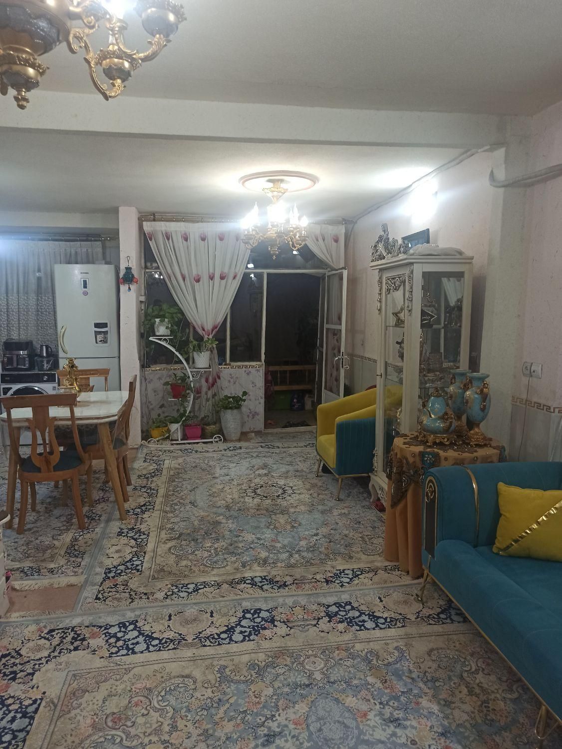 خانه حیاط دار ویلایی ۲ واحدمستقل مناسب دو خانواده|فروش خانه و ویلا|تهران, امیر بهادر|دیوار