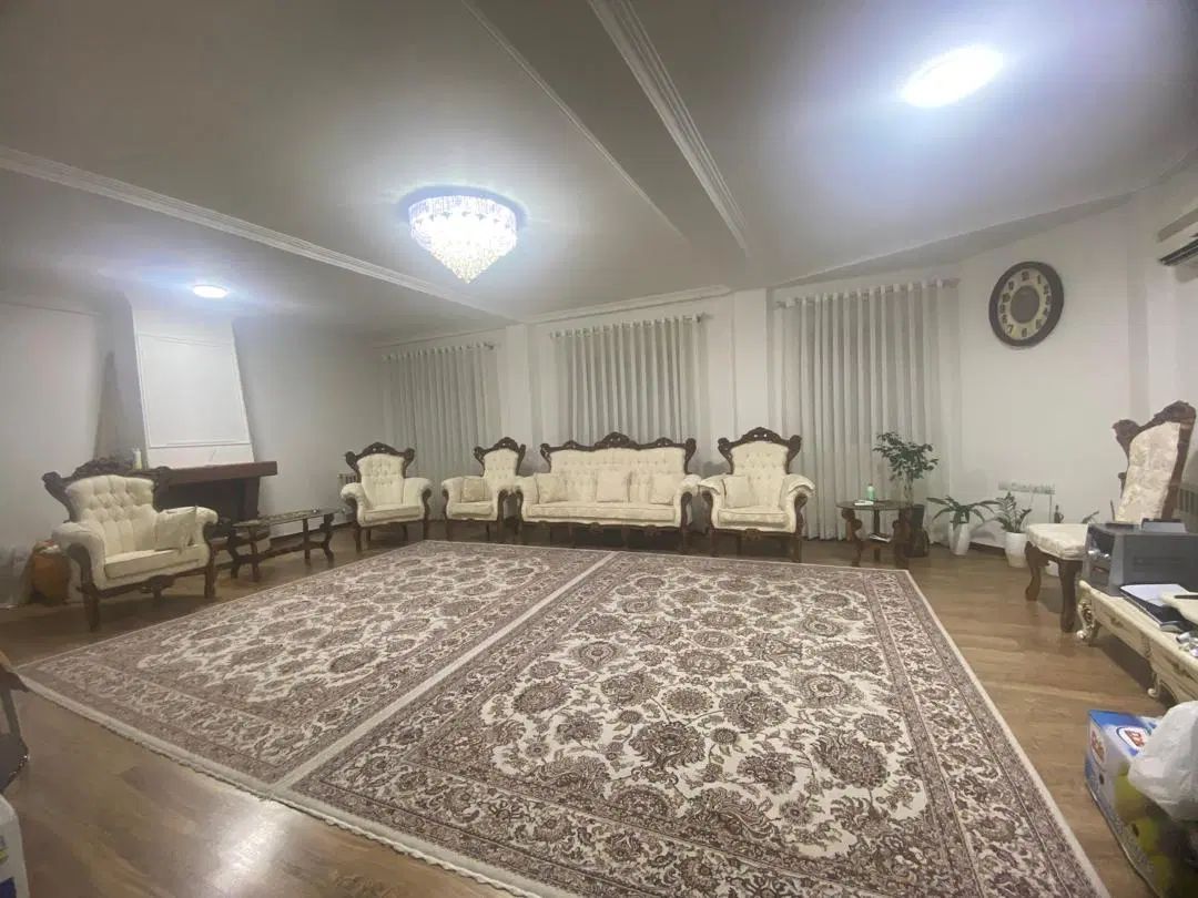 رهن ۱۳۵ متر/سه خواب/تک واحد/میدان معلم انوشیروان|اجارهٔ آپارتمان|رشت, استادسرا|دیوار