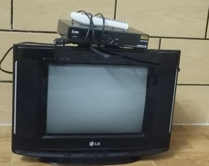 تلویزیون ال‌جی کوچک به همراه گیرنده دیجیتال|پخش‌کننده DVD و ویدیو|بندر ماهشهر, |دیوار